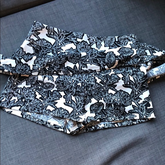 Floral skort - Picture 2 of 5